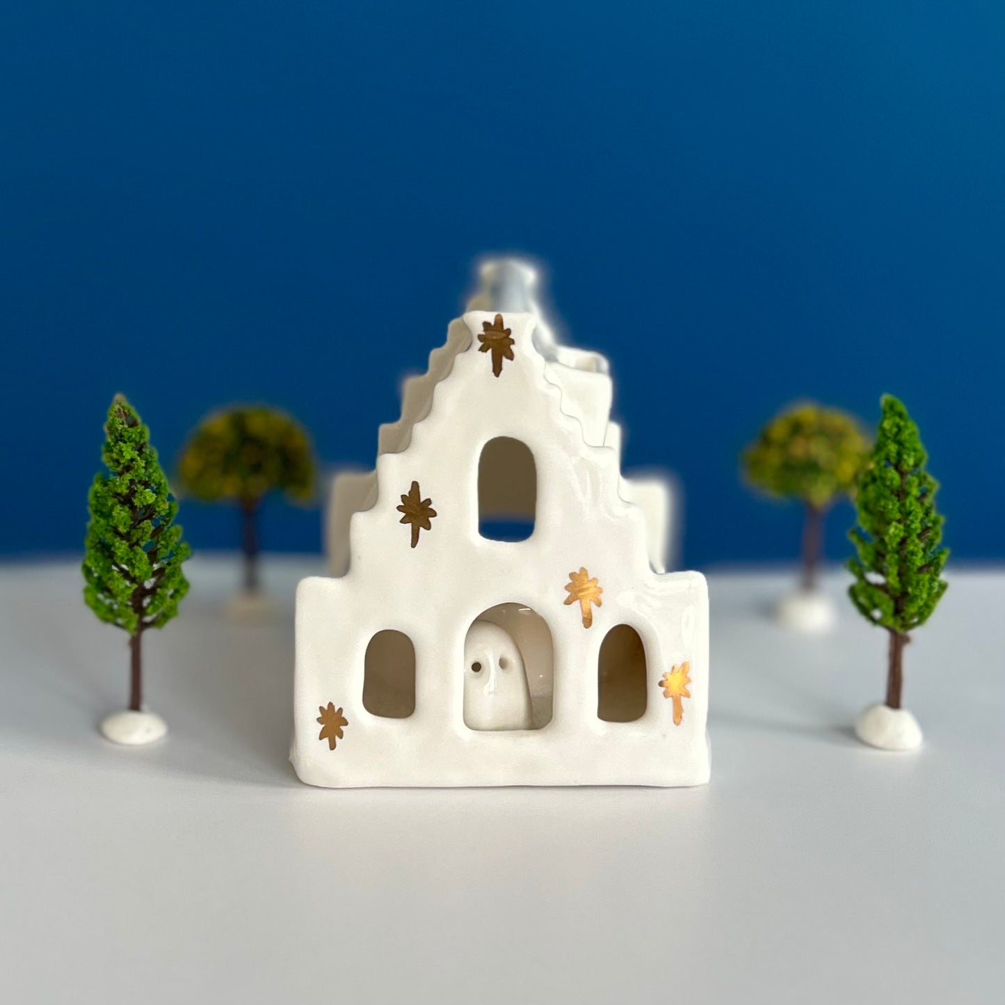 Haunted House (Luminary)