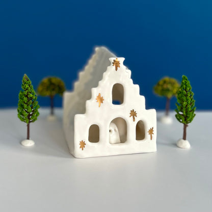 Haunted House (Luminary)