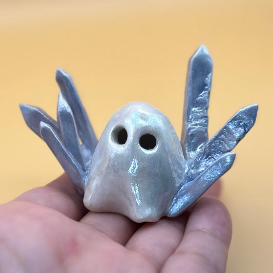 Pearlescent Gem Ghost (Amethist)